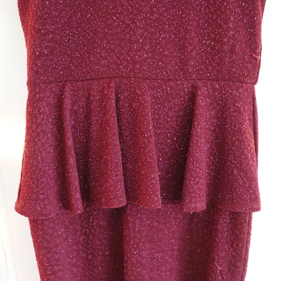 Sparkly Backless Fitted Burgundy Dress | 090 - Picture 2 of 6